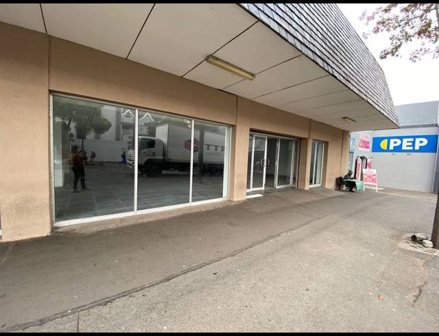 530M² OFFICE TO LET IN SOMERSET WEST CENTRAL